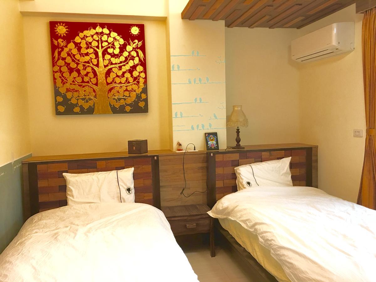 Home & Teak Homestay Jinning Экстерьер фото