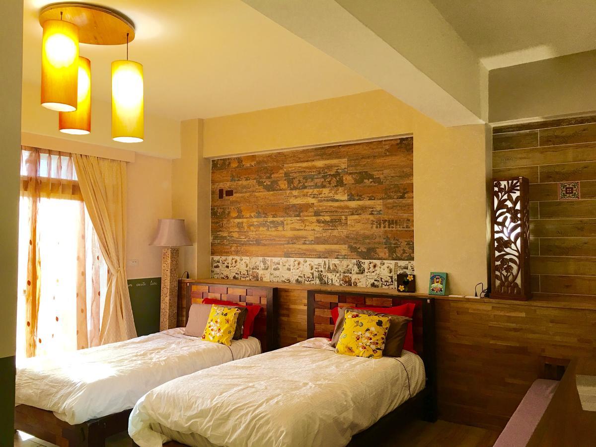 Home & Teak Homestay Jinning Экстерьер фото