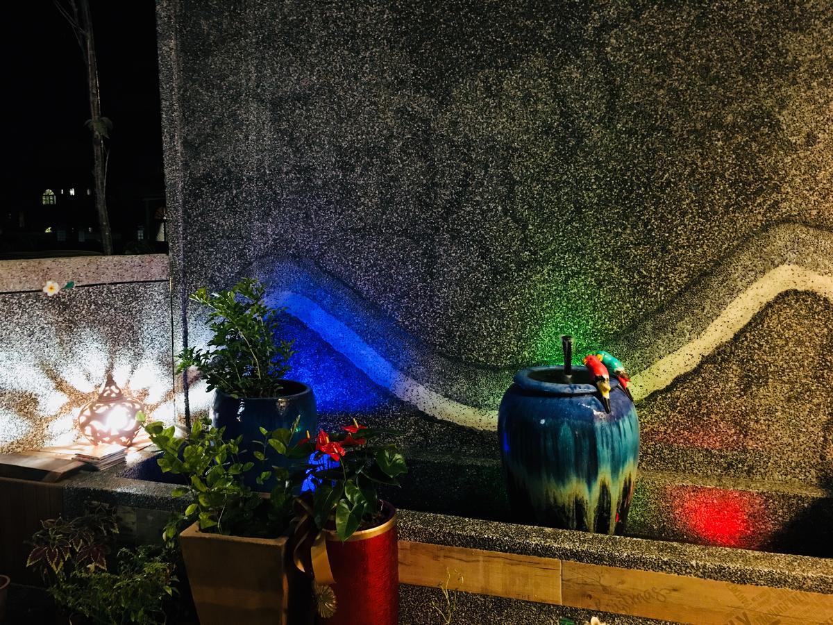 Home & Teak Homestay Jinning Экстерьер фото